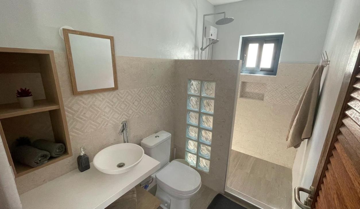 Whitehouse Boulevard, Close To Mambo Beach And City Centre Apartamento Willemstad Exterior foto